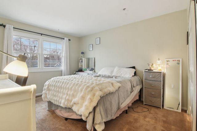 693 Exmoor Terrace, Crystal Lake, IL 60014