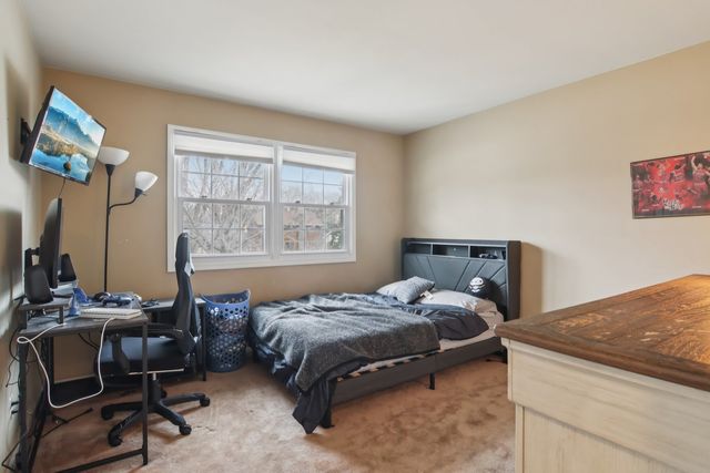 693 Exmoor Terrace, Crystal Lake, IL 60014