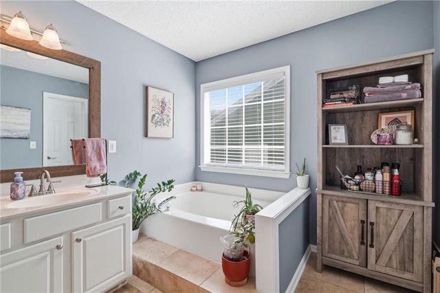 523 Drifton Way, Woodstock, GA 30188
