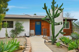 1761 Country Ln, Escondido, CA 92025