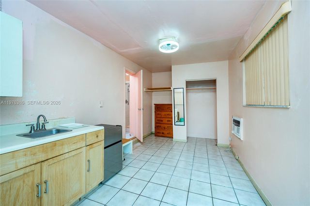 1780 SW 23rd St, Miami, FL 33145