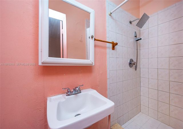 1780 SW 23rd St, Miami, FL 33145