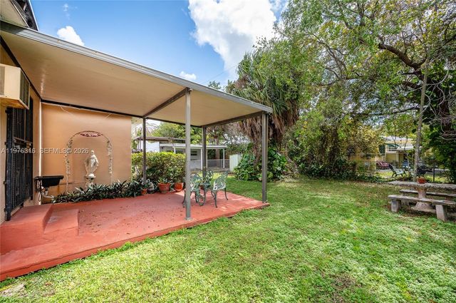 1780 SW 23rd St, Miami, FL 33145