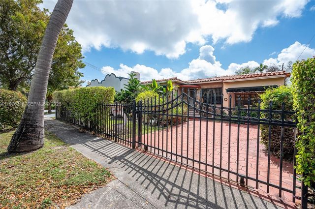 1780 SW 23rd St, Miami, FL 33145