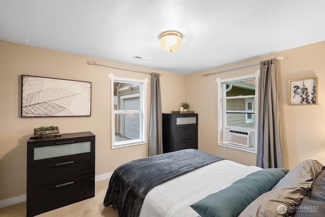 9810 NE 3rd Street, Vancouver, WA 98664