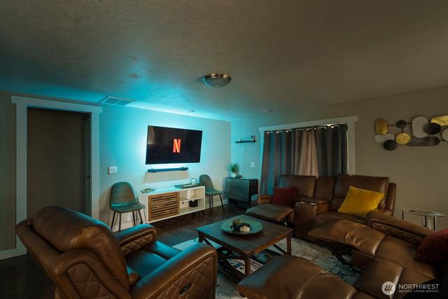 9810 NE 3rd Street, Vancouver, WA 98664