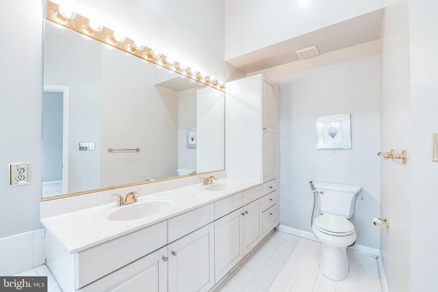 2145 WOLFTRAP CT, Vienna, VA 22182