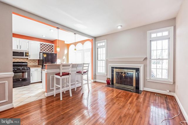 2145 WOLFTRAP CT, Vienna, VA 22182