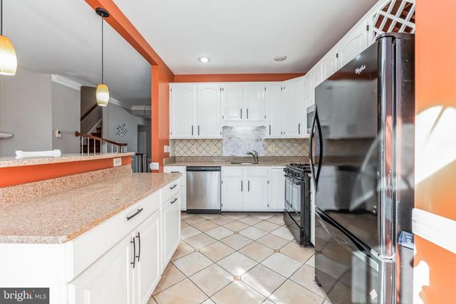 2145 WOLFTRAP CT, Vienna, VA 22182