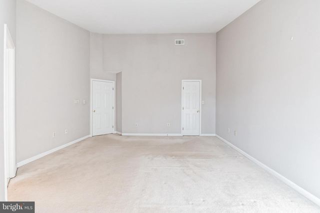 2145 WOLFTRAP CT, Vienna, VA 22182