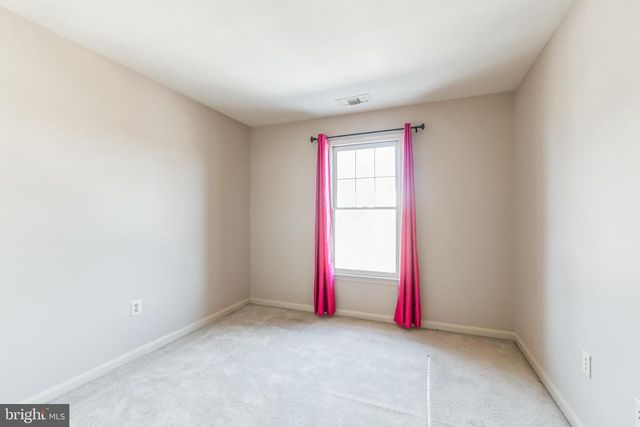 2145 WOLFTRAP CT, Vienna, VA 22182
