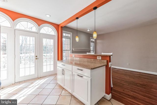 2145 WOLFTRAP CT, Vienna, VA 22182