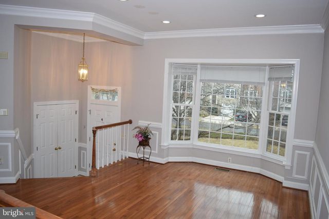 2145 WOLFTRAP CT, Vienna, VA 22182