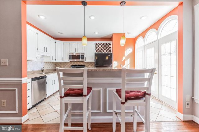 2145 WOLFTRAP CT, Vienna, VA 22182