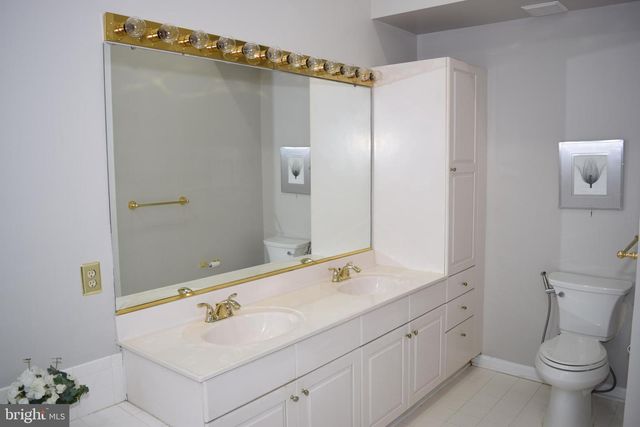 2145 WOLFTRAP CT, Vienna, VA 22182