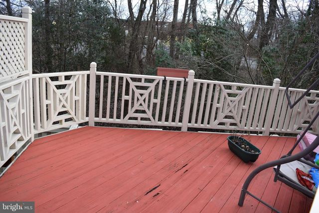 2145 WOLFTRAP CT, Vienna, VA 22182
