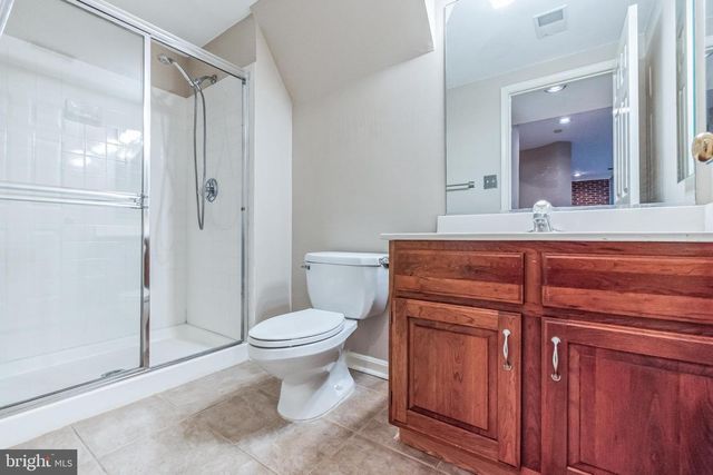 2145 WOLFTRAP CT, Vienna, VA 22182