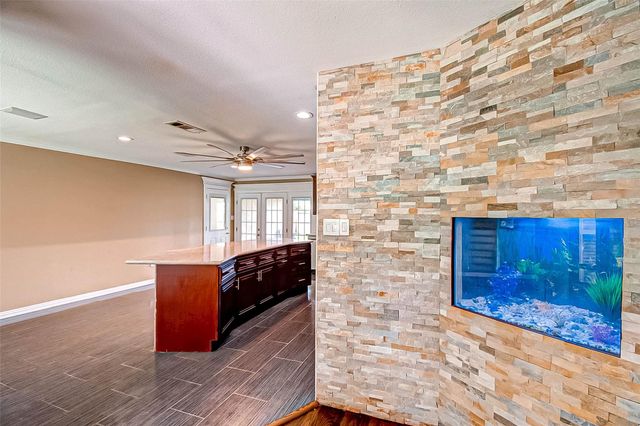 4804 Saxon Street, Bellaire, TX 77401