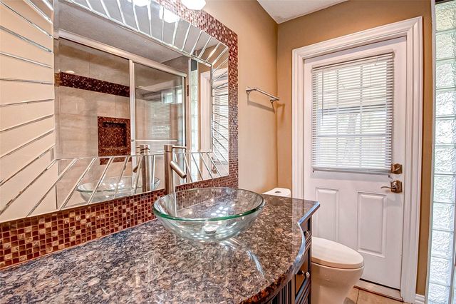 4804 Saxon Street, Bellaire, TX 77401