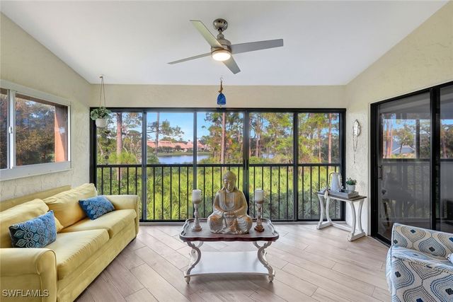 15400 Cedarwood LN 1-201, Naples, FL 34110