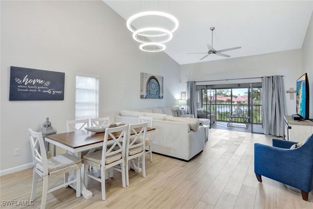 15400 Cedarwood LN 1-201, Naples, FL 34110