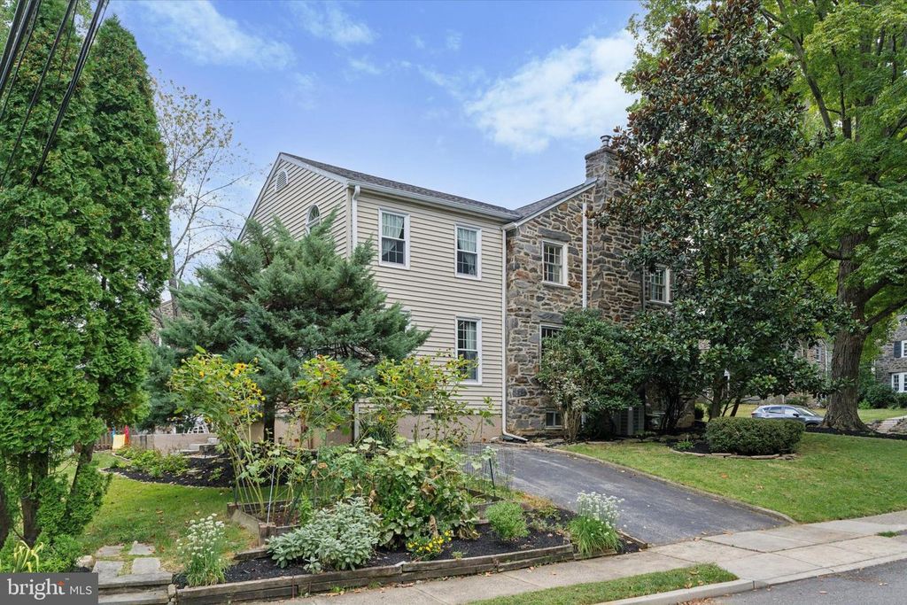 5265 APACHE LN, Drexel Hill, PA 19026