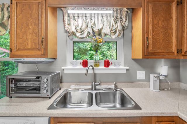 918 Stone Crest Circle, Chattanooga, TN 37421