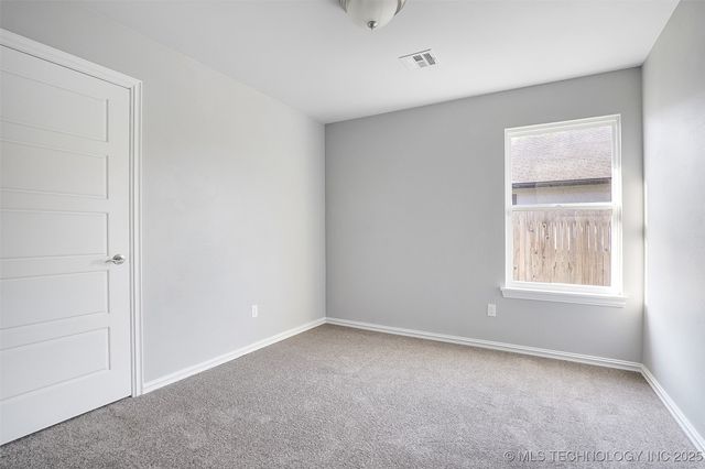 129 Dp Newman Circle, Kiefer, OK 74041