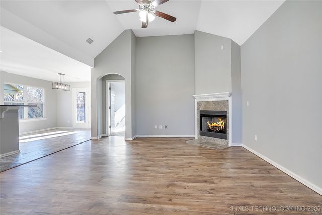 129 Dp Newman Circle, Kiefer, OK 74041