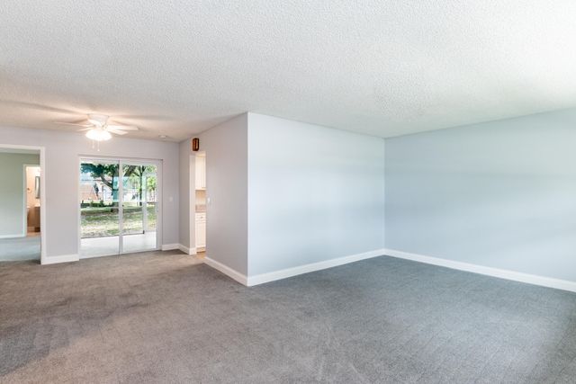 308 Park Avenue, Lake Park, FL 33403
