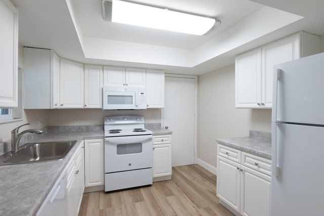 308 Park Avenue, Lake Park, FL 33403