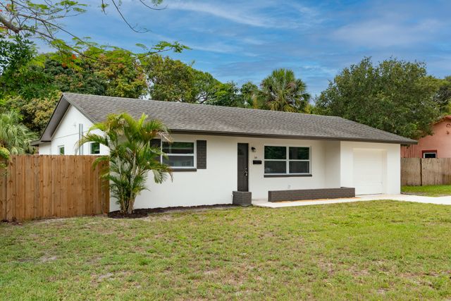 308 Park Avenue, Lake Park, FL 33403