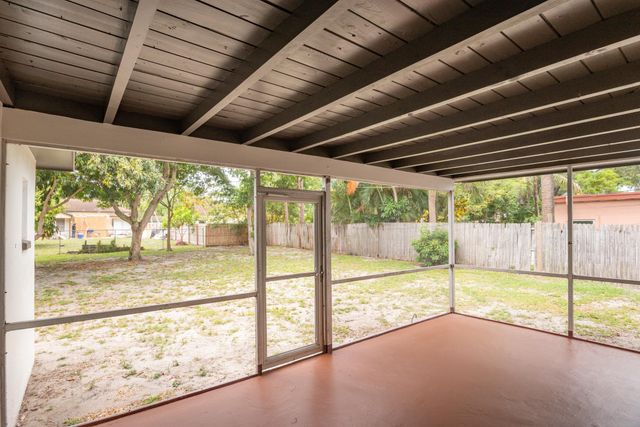 308 Park Avenue, Lake Park, FL 33403