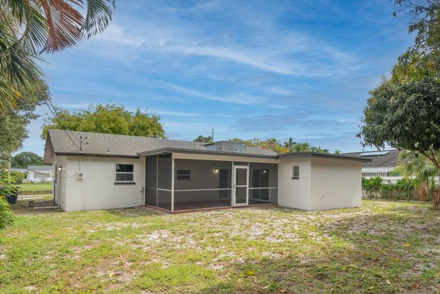 308 Park Avenue, Lake Park, FL 33403