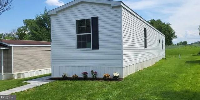 12 MINTON DR, Selinsgrove, PA 17870