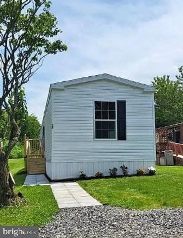 12 MINTON DR, Selinsgrove, PA 17870