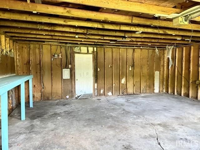 2109 S Delawanda Avenue, Muncie, IN 47302
