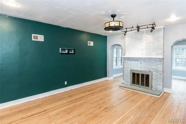 20 Barcelona Avenue, St Louis, MO 63138