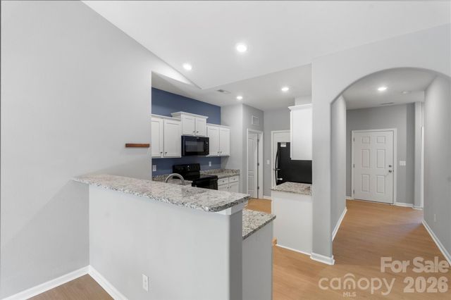 7318 Cuddington Drive, Charlotte, NC 28215