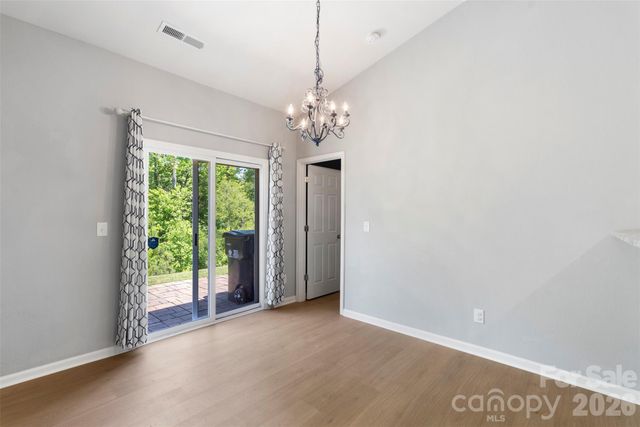 7318 Cuddington Drive, Charlotte, NC 28215