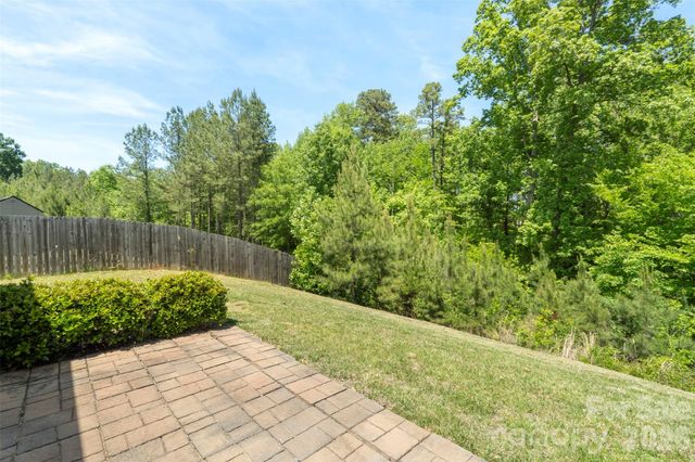 7318 Cuddington Drive, Charlotte, NC 28215