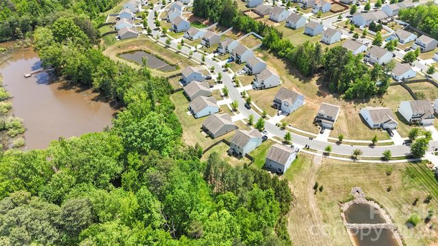 7318 Cuddington Drive, Charlotte, NC 28215