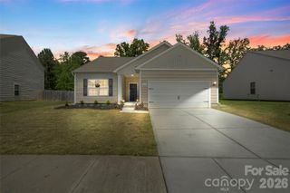 7318 Cuddington Drive, Charlotte, NC 28215