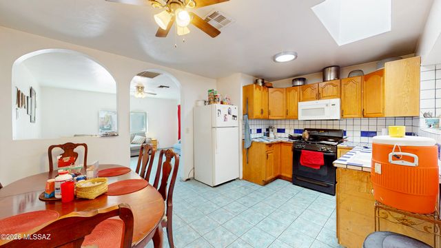 701 E 38th Street, Tucson, AZ 85713