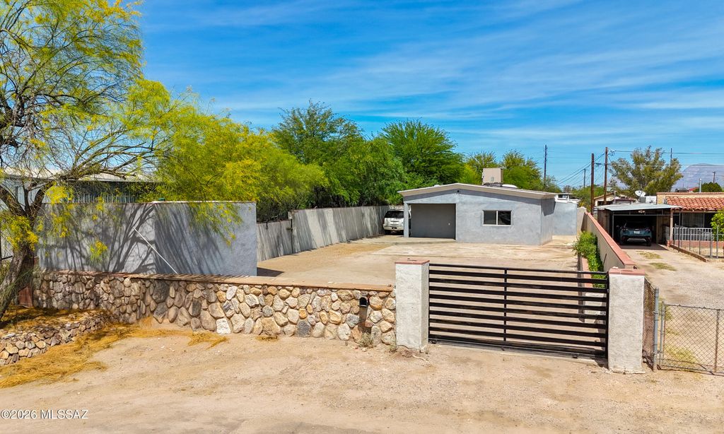 701 E 38th Street, Tucson, AZ 85713