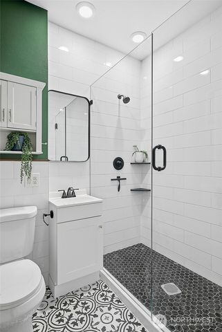 6534 19th Avenue NE, Seattle, WA 98115