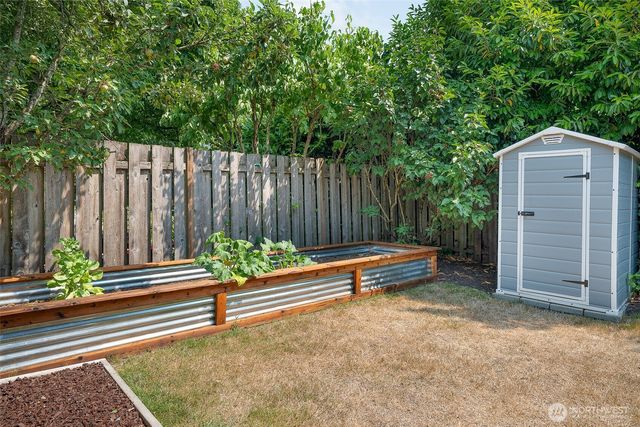 6534 19th Avenue NE, Seattle, WA 98115