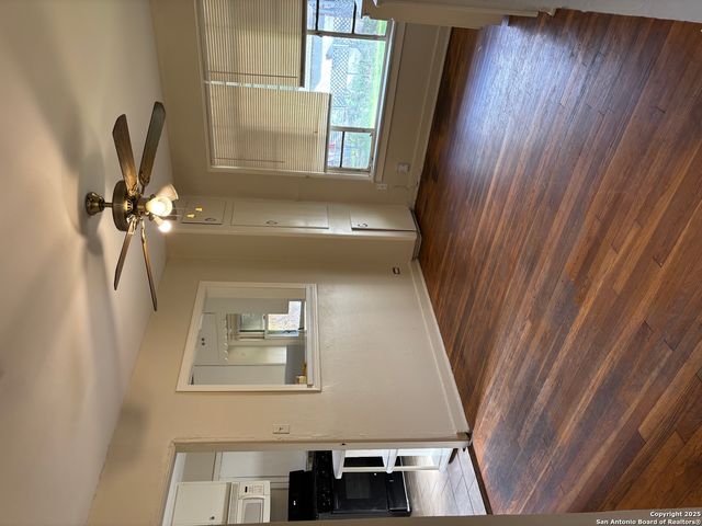 207 NORTHILL DR, San Antonio, TX 78201