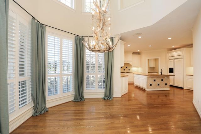 106 N Wynden Estates Court, Houston, TX 77056