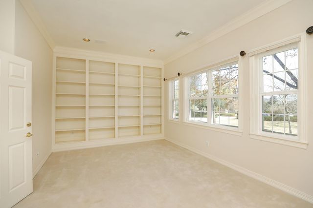 106 N Wynden Estates Court, Houston, TX 77056